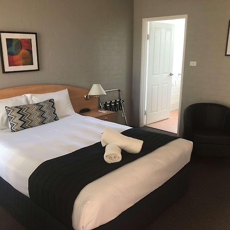 בתהרסט Best Western Coachman'S Inn Motel מראה חיצוני תמונה