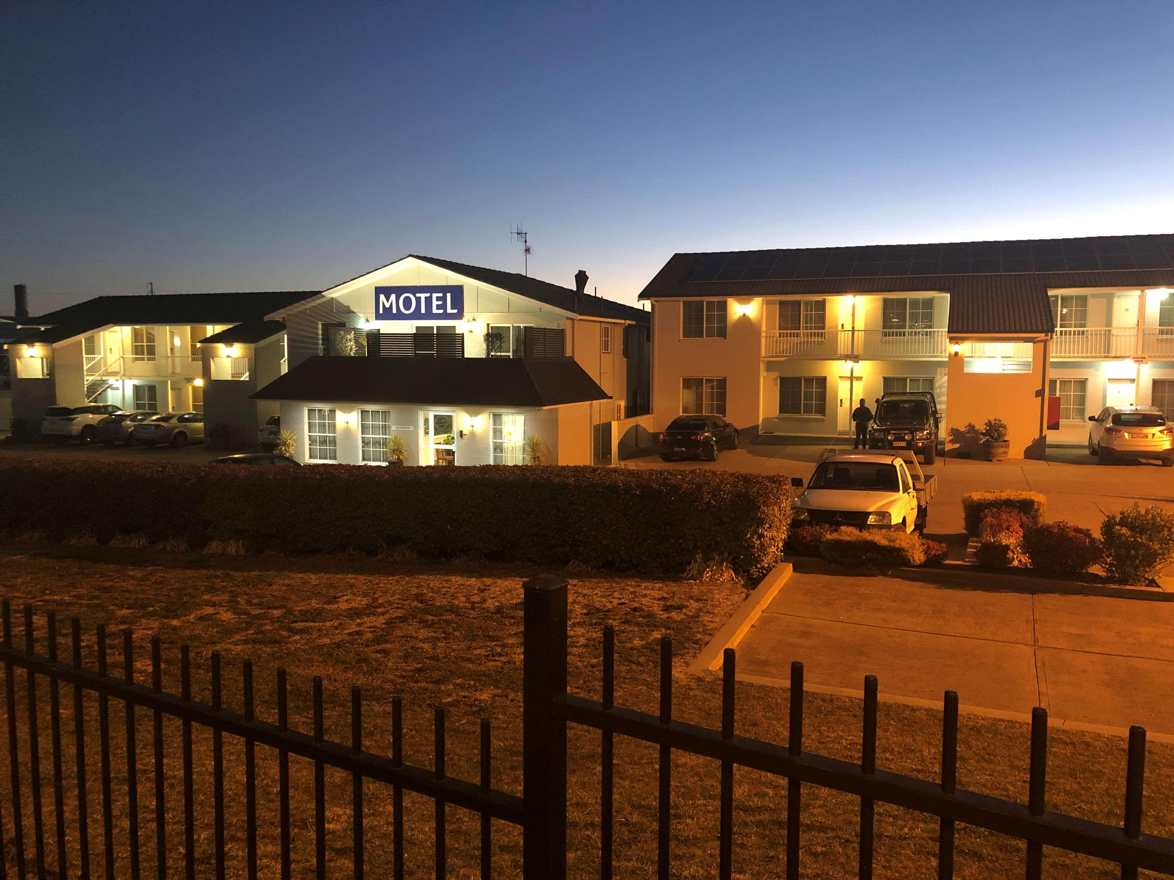 בתהרסט Best Western Coachman'S Inn Motel מראה חיצוני תמונה