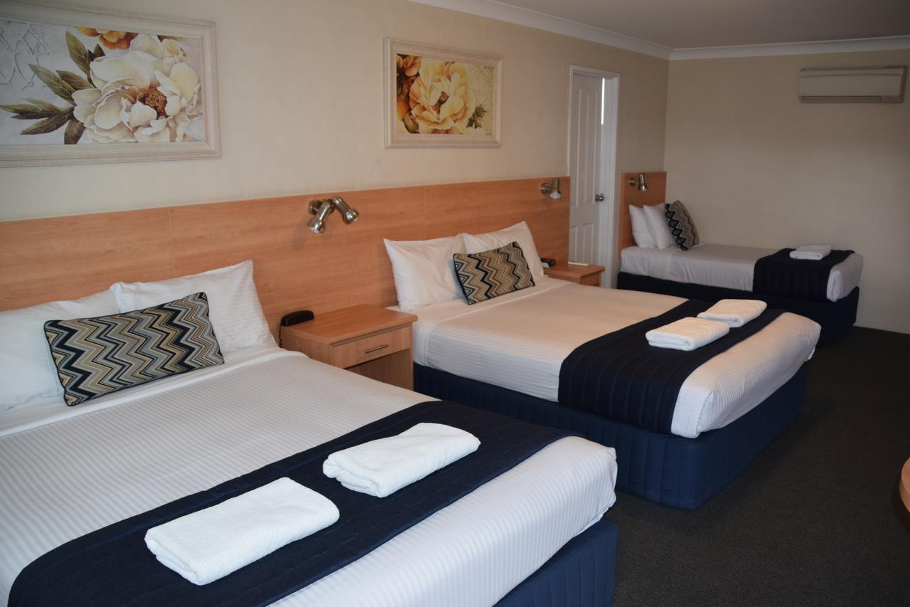 בתהרסט Best Western Coachman'S Inn Motel מראה חיצוני תמונה
