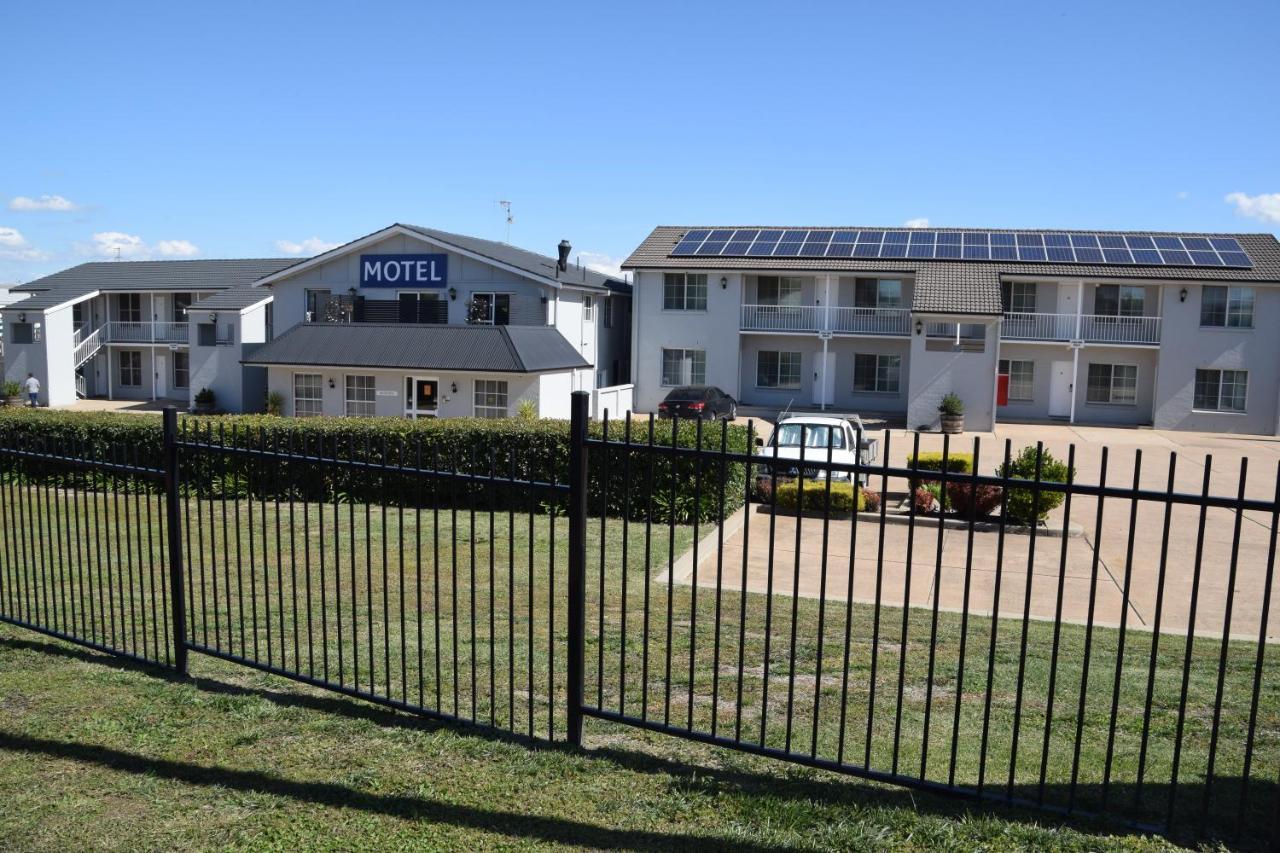 בתהרסט Best Western Coachman'S Inn Motel מראה חיצוני תמונה